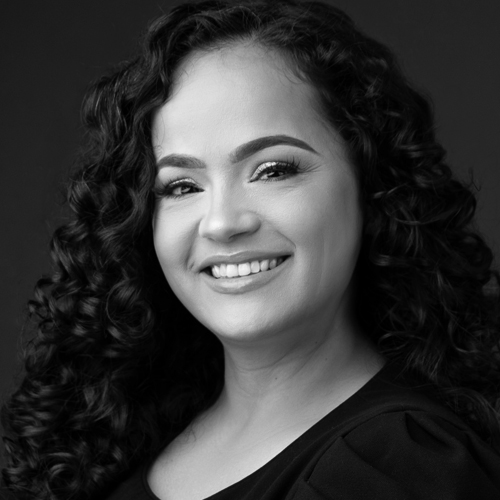 Episode 192: Emily Perez, Founder of Latinas In Beauty