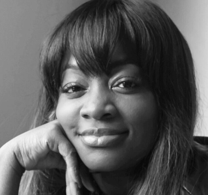 Episode 275: Selena Cox, Executive Director DMM of Beauty at CVS